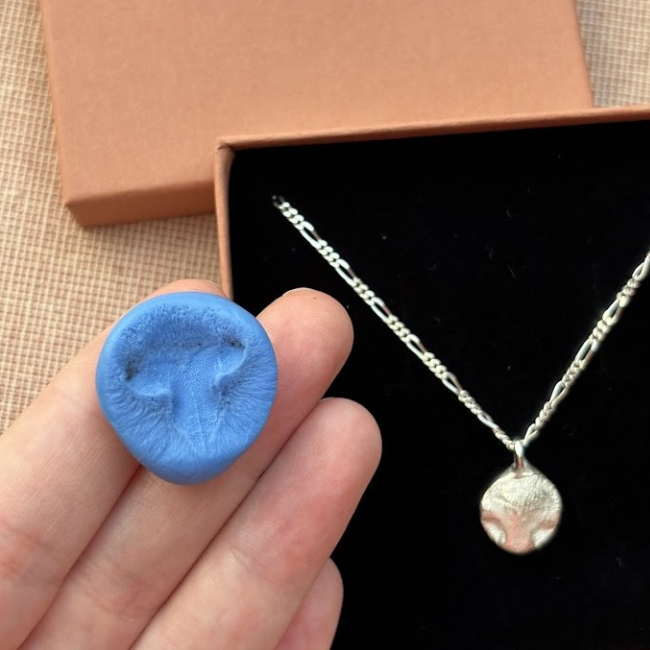 Afdrukjuweel ketting - neusafdruk kat - dierencrematorium Hestia in Hasselt ism Soul Imprint